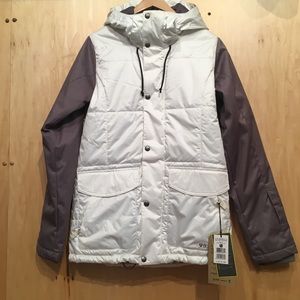 🌲BURTON SNOWBOARDING JACKET NEVER WORN🌲